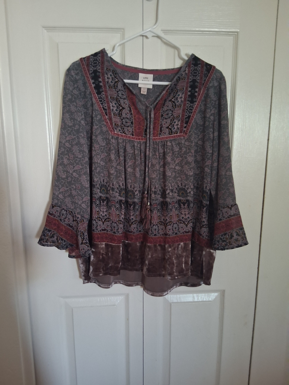 Knox Rose Floral Boho Tunic in Gray and Rust